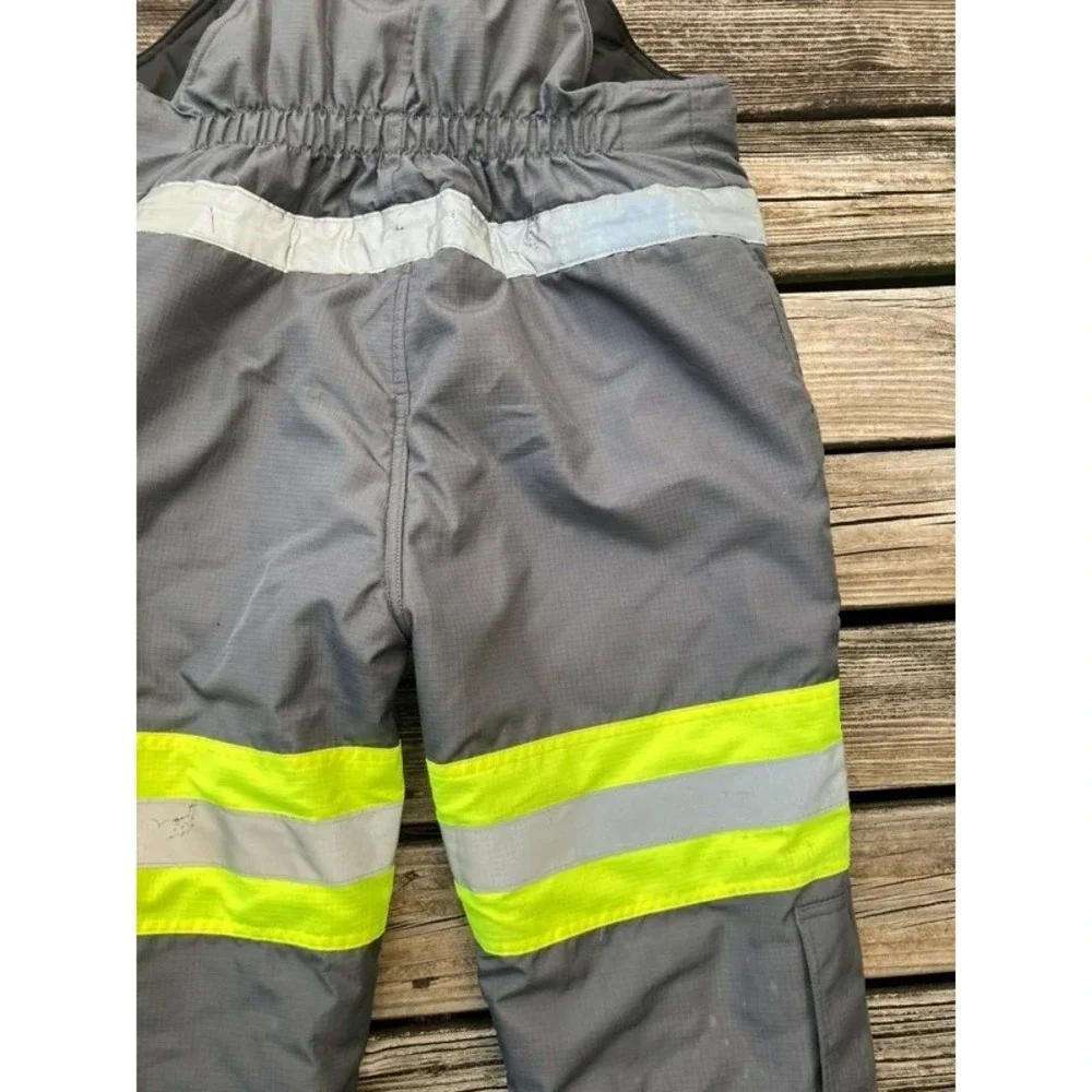 Refrigiwear please inspect